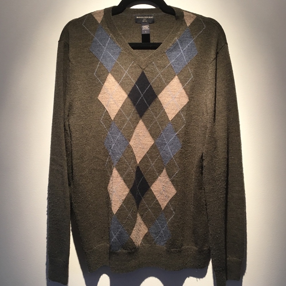 Merino Wool Argyle Sweater. Vee Neck.